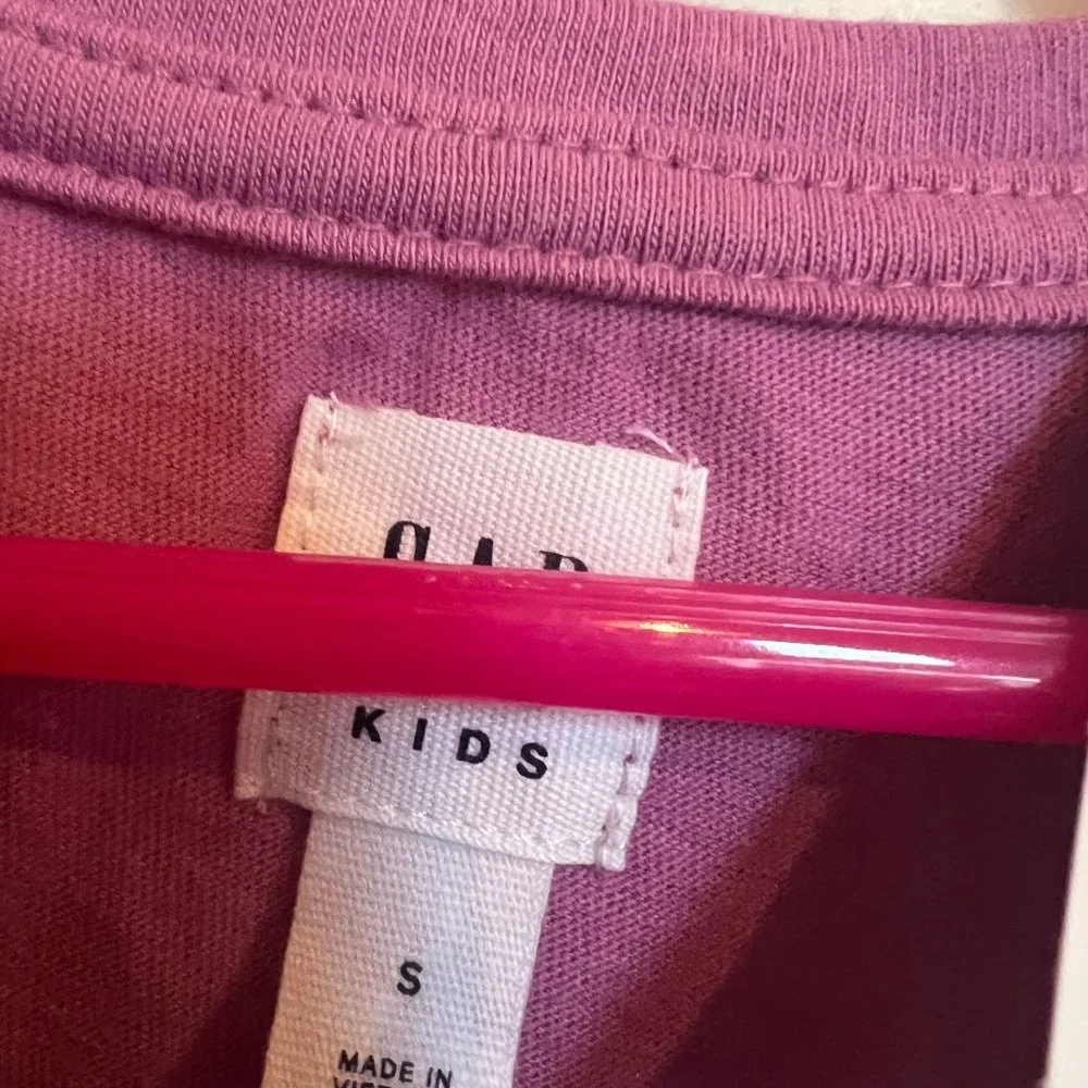 GAP Girls Long-sleeve T-Shirt Small